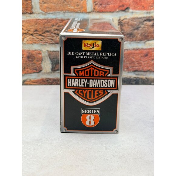 Harley Davidson Series 8 Die Cast Metal Motorcycle Replica 1:18 Scale Model - Picture 2 of 3